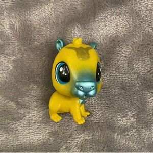 LPS Lucky Pets Crystal Pets Metallic Capybara